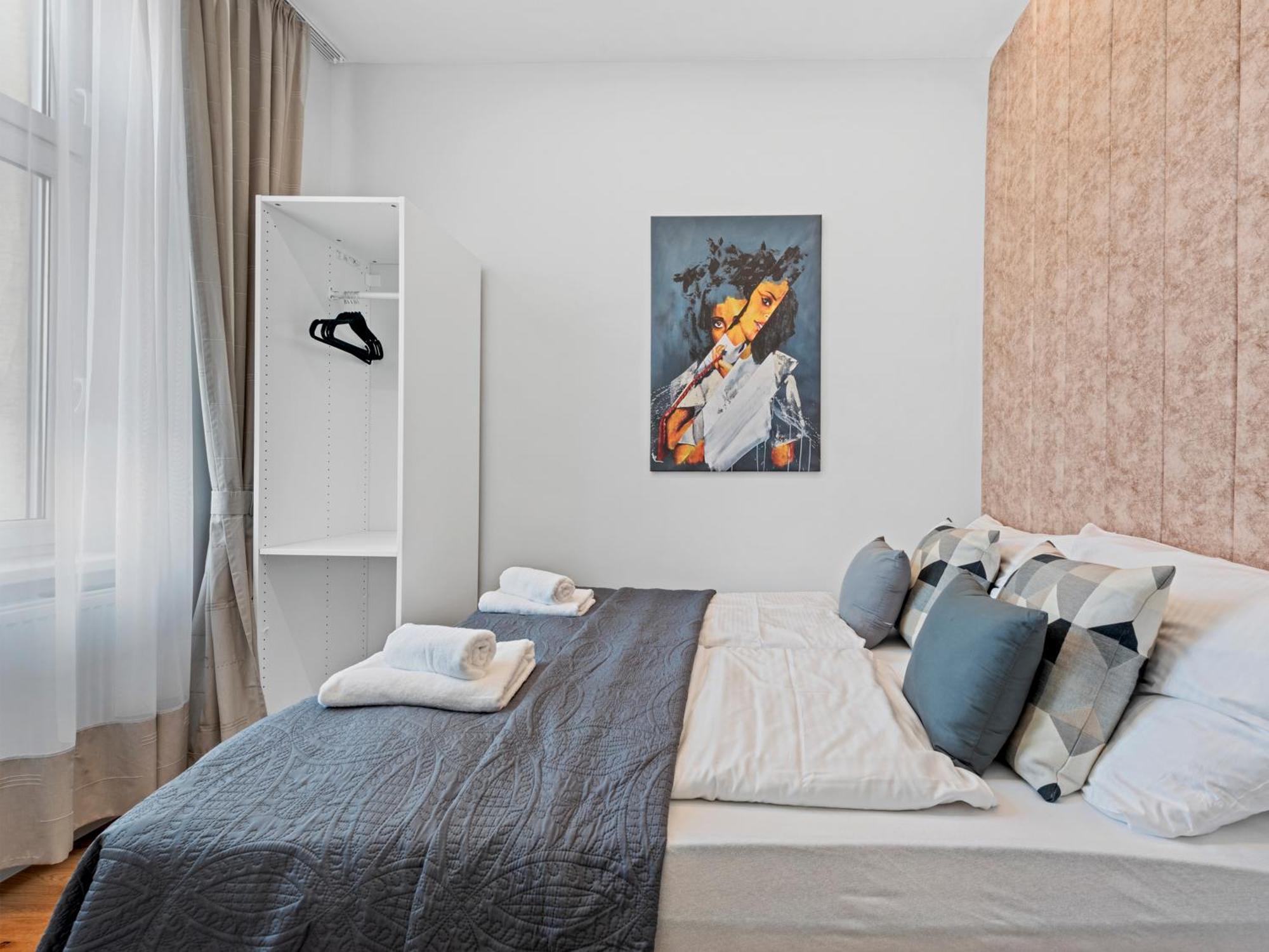 Sky9 Apartments District 17 Виена Екстериор снимка